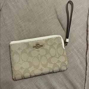 NWT coach wristlet
